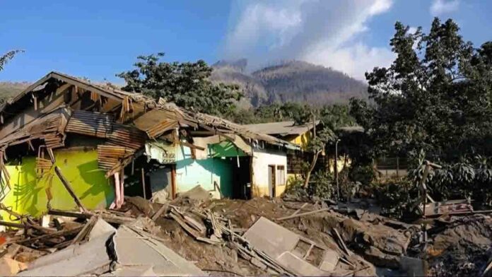 Erupsi Gunung Lewotobi