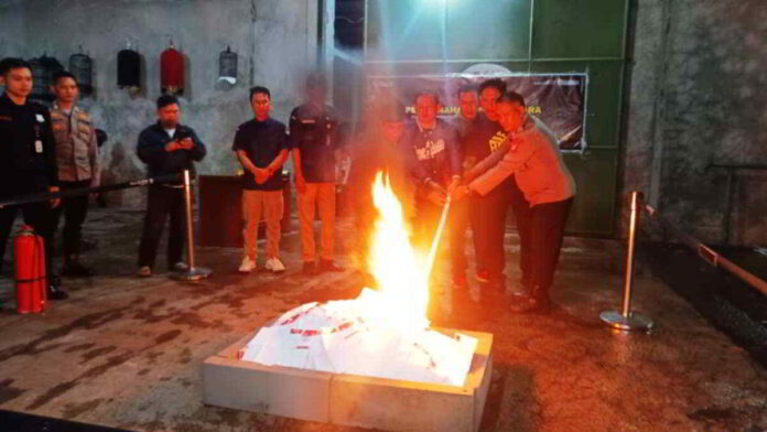 Ribuan Surat Suara Rusak