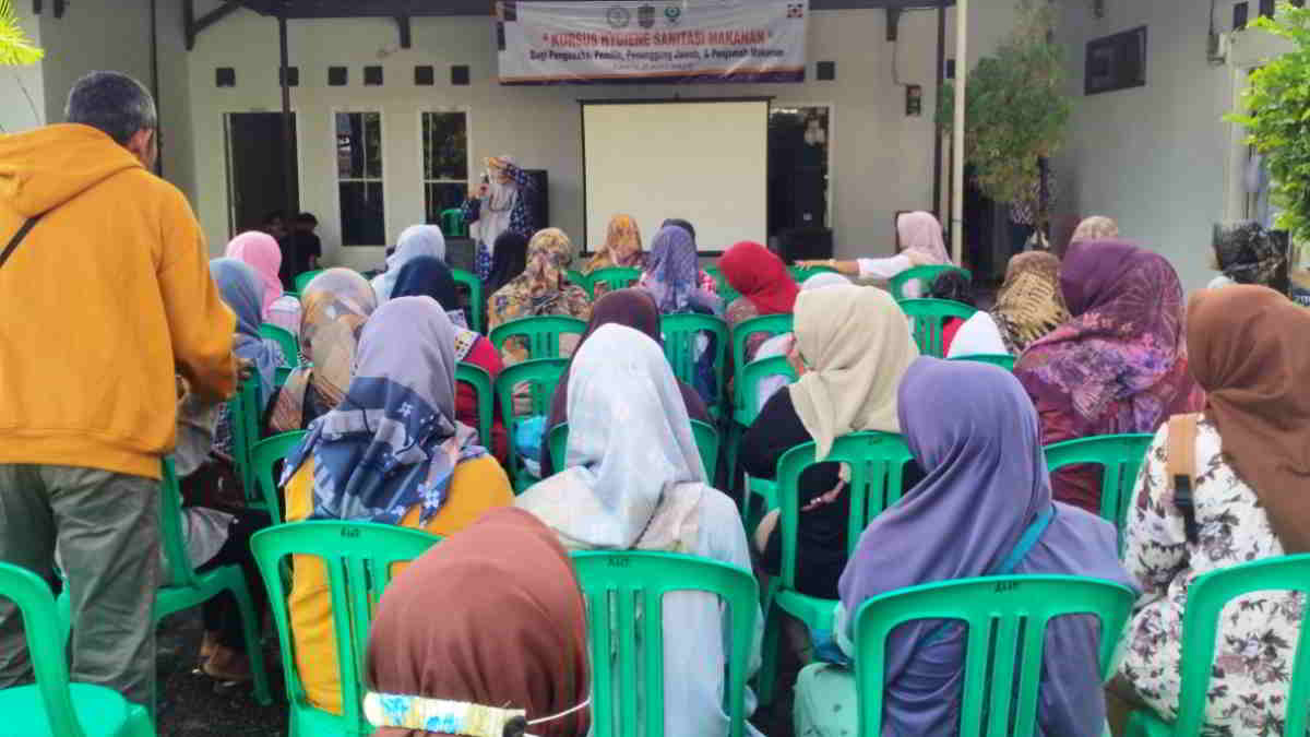 Pelaku UMKM di Wilayah Eks Kewedanaan Banjarsari Ciamis Ikuti Kursus Hygiene Sanitasi Makanan