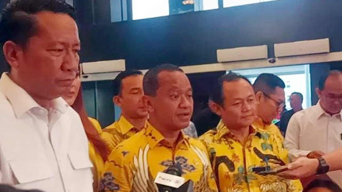 Jokowi dan Gibran Diisukan Gabung Partai Golkar, Bahlil Angkat Bicara