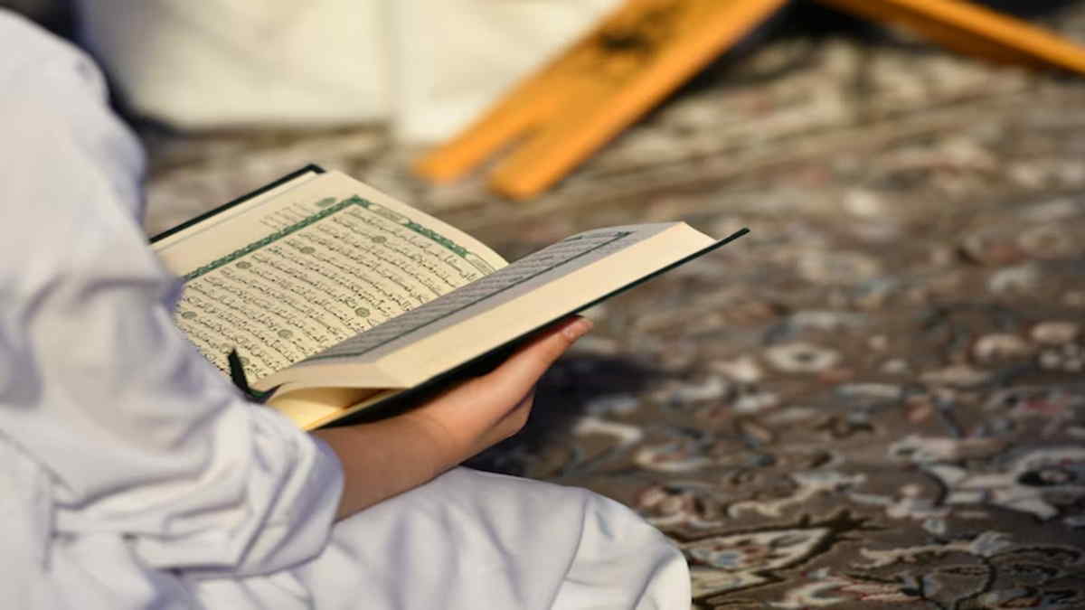 Kandungan Surat Ar ra d Ayat 28 Tentang Dzikir Mengingat Allah