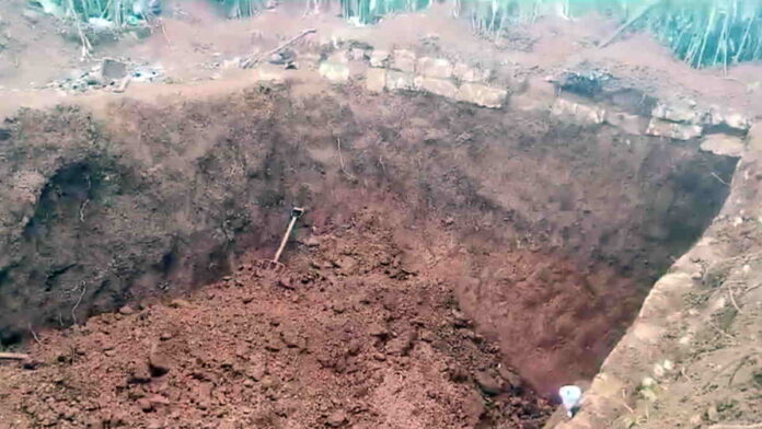 Warga Garut Kembali Temukan Situs Mirip Candi di Cibalong