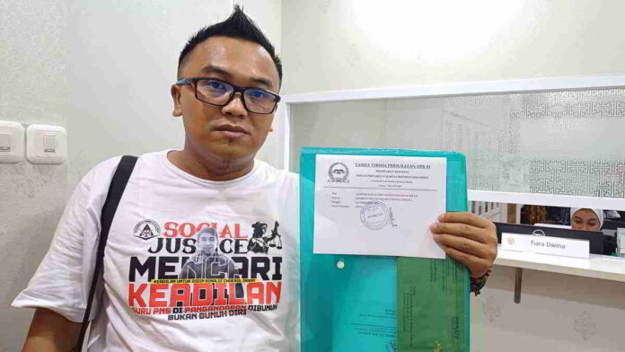 Keluarga Guru Asal Garut
