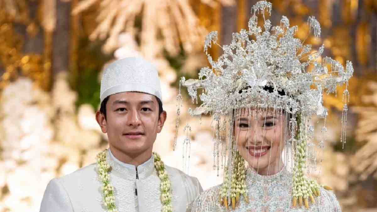 Rio Haryanto Resmi Menikah dengan Athina, Usung Adat Betawi