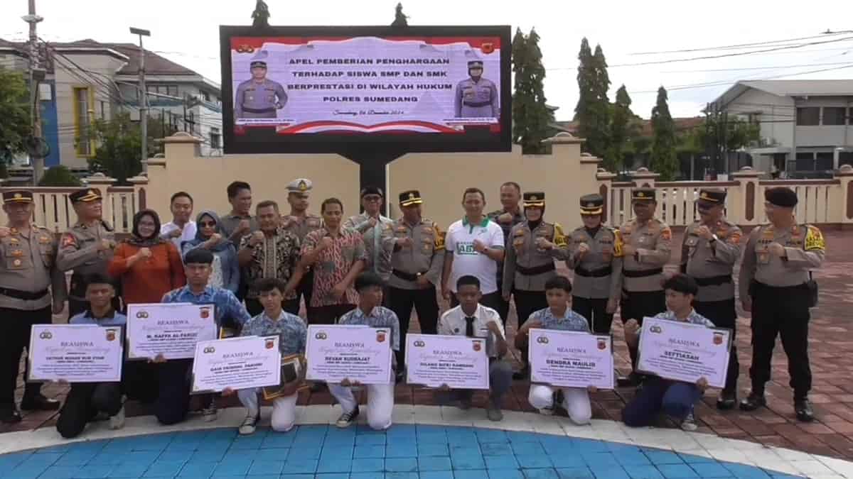 Gagalkan Napi Lapas Kabur, 7 Siswa Dapat Penghargaan dan Beasiswa dari Polres Sumedang