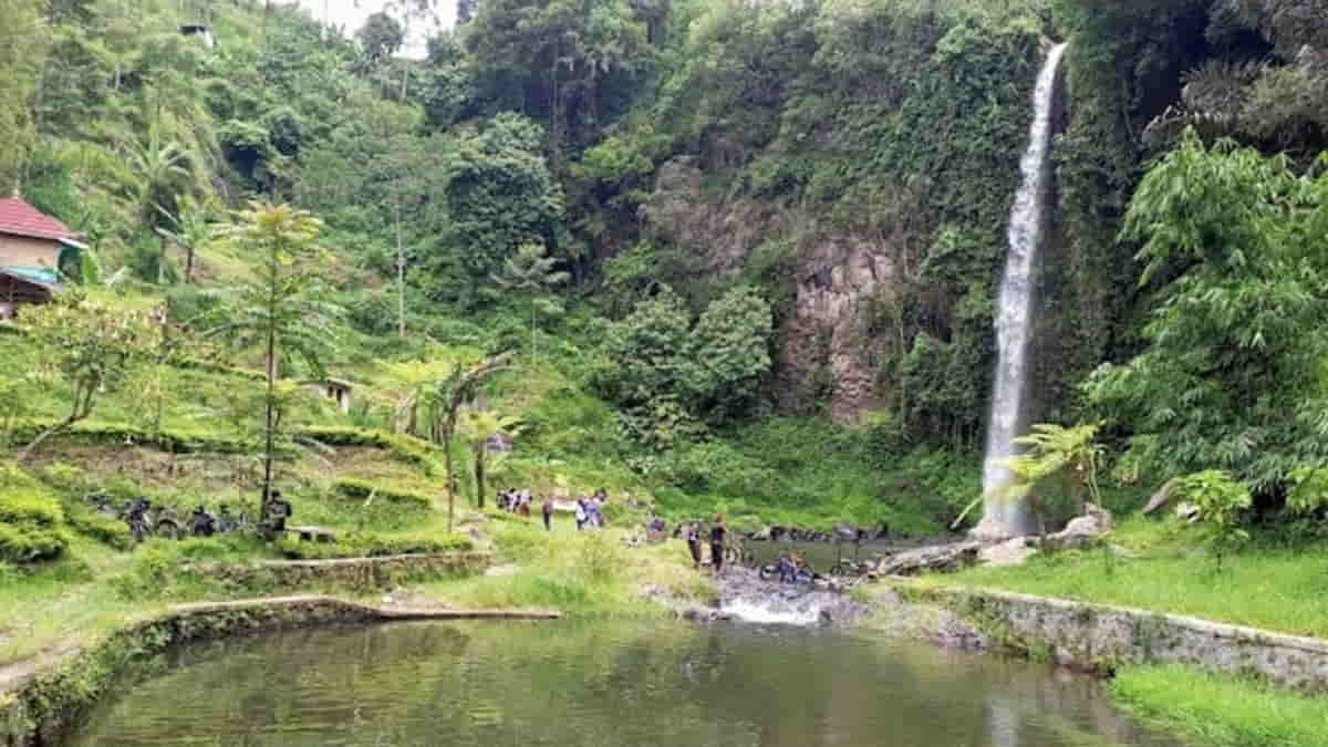 Butuh Refreshing? Curug Bugbrug di Bandung Barat Ini Jadi Obat Ampuh untuk Stres dan Lelah