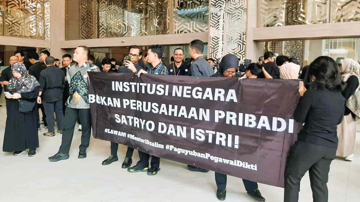 Heboh ASN Demo Menteri Dikti Saintek Satryo, Eh Ujungnya Damai