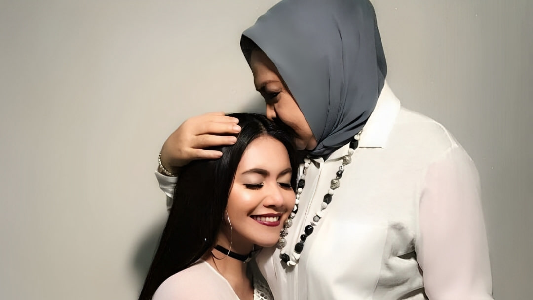 Emilia Contessa Meninggal Dunia, Sejumlah Artis Ucap Bela Sungkawa