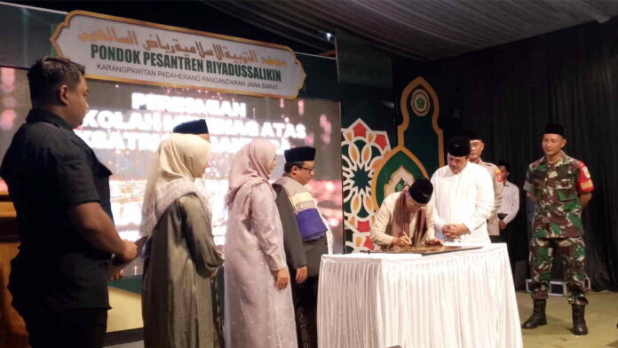 Hadiri Milad ke-42 Ponpes Riyadussalikin Pangandaran