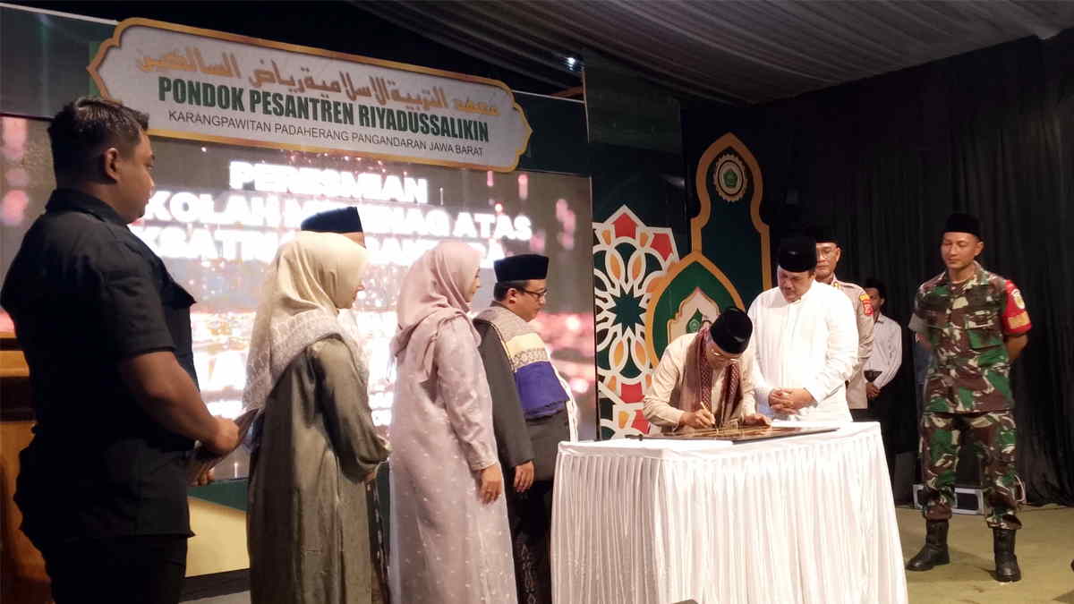 Hadiri Milad ke-42 Ponpes Riyadussalikin Pangandaran, Ini Pesan Wakil Mendikdasmen dan Ketum GP Ansor