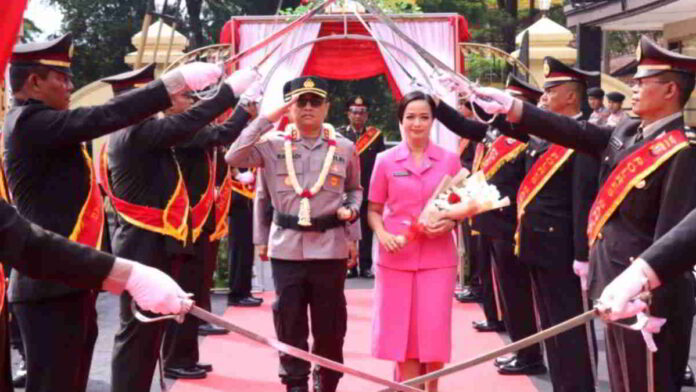 Tradisi Welcome and Farewell Parade