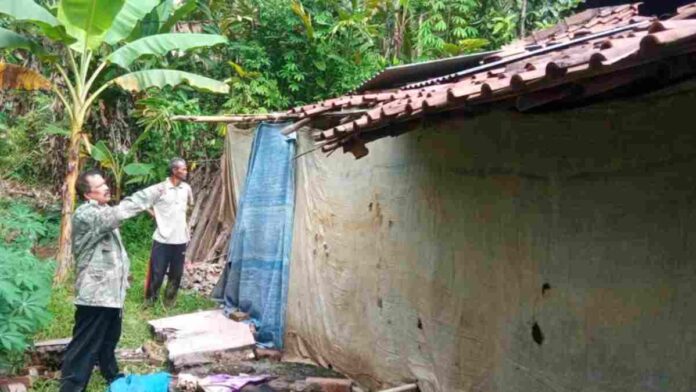 Pergerakan tanah rusak rumah