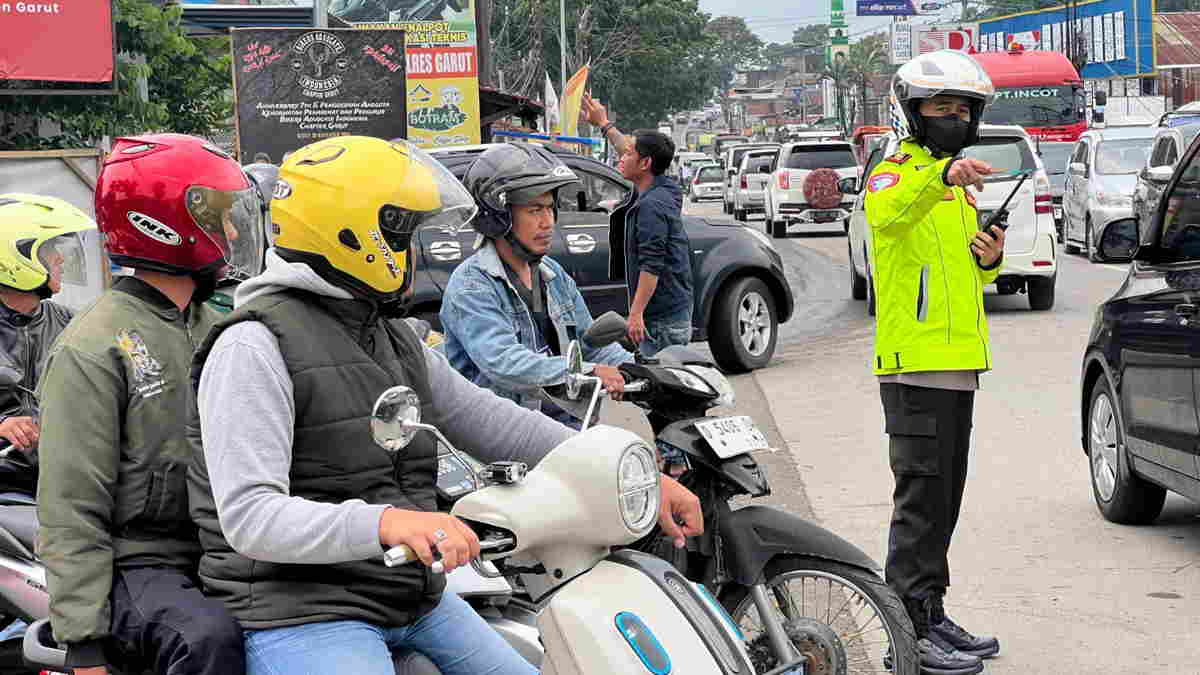 Puncak Arus Balik Libur Isra Miraj dan Imlek 2025 Lewat Jalur Garut Diprediksi Sore Ini