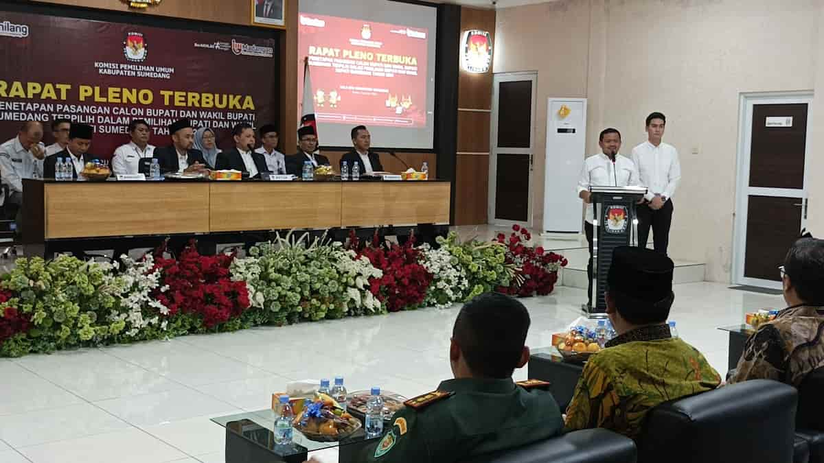 KPU Tetapkan Dony Ahmad Munir-Fajar Aldila sebagai Bupati dan Wakil Bupati Sumedang Terpilih 2024