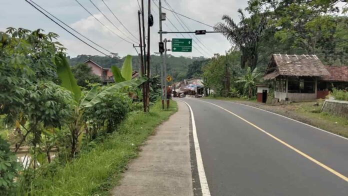 Traffic Light di Jalan Kawali Ciamis Sudah Lama Padam