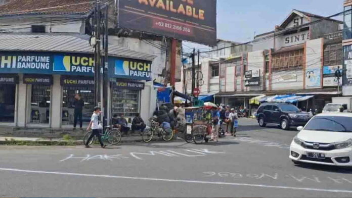 Jalan Simpang Empat Yudanegara