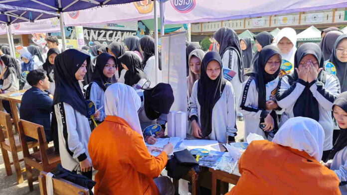 MAN 2 Ciamis Gelar Edu Job Fair