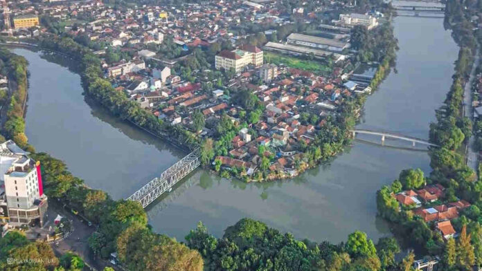 Mitos Sungai Cisadane Banten, Buaya Putih Sampai Kurcaci