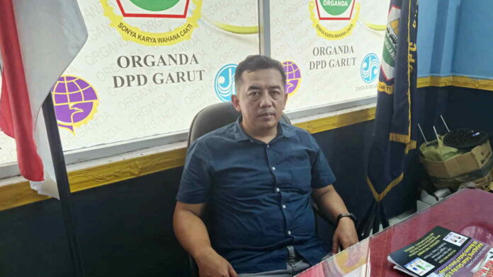 Pengusaha Angkutan Resmi di Garut Rugi Miliaran Rupiah per Bulan