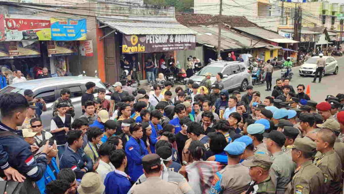 Tuntut Ketua KPU dan Bawaslu Kabupaten Tasikmalaya Mundur