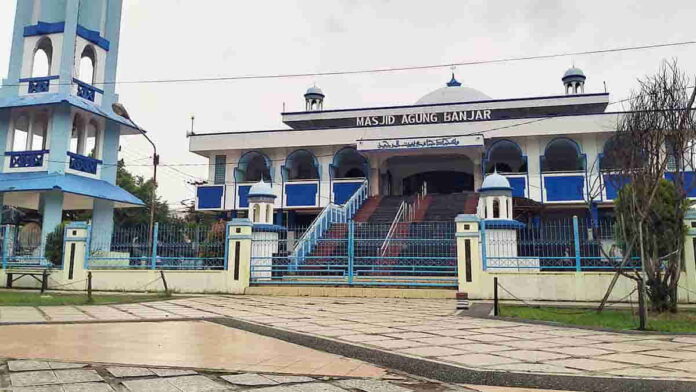 revitalisasi alun-alun