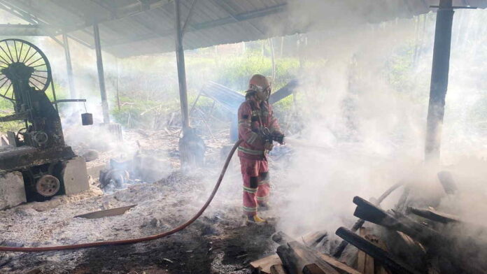 Pabrik Penggergajian Kayu di Pamarican Ciamis Terbakar