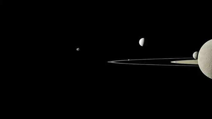 Planet Saturnus Memiliki 128 Bulan Baru, Rekor Baru di Tata Surya