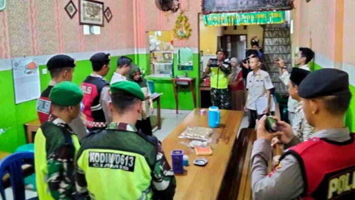 Warung Makan Terjaring Razia